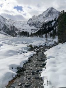 2022-02-18 Tanja im Schnee - 4