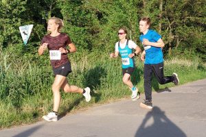 2022-05-13 Abendlauf Rosellen JB - Antje 2