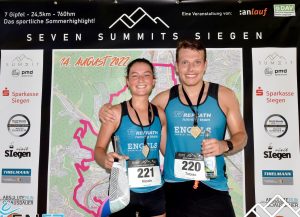 2022-08-14 Seven Summit Siegen - Ehrung Nicole + Tobias 1a